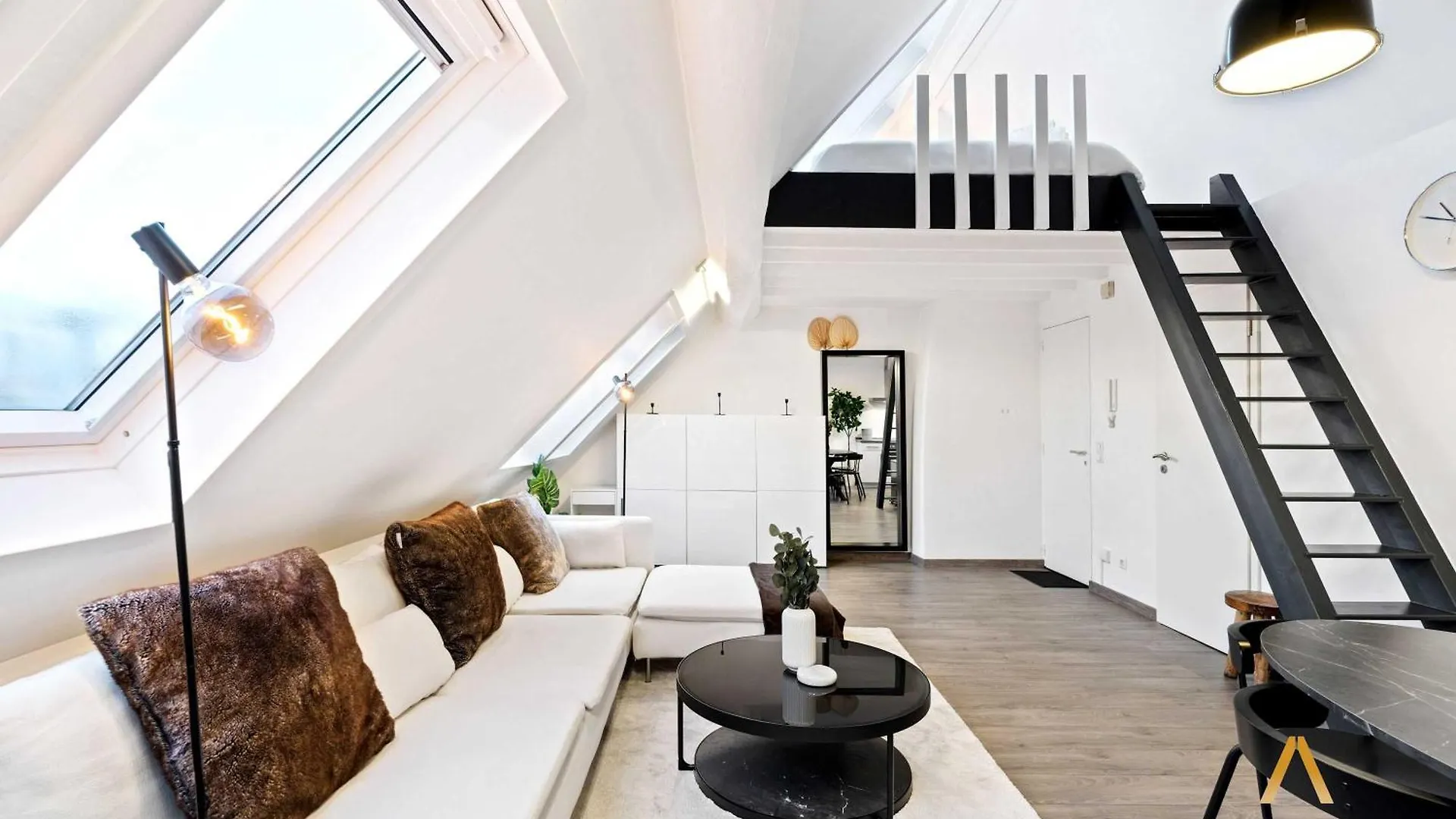 Charming 1Br Loft In Ville-Haute, Luxemburg 0*,